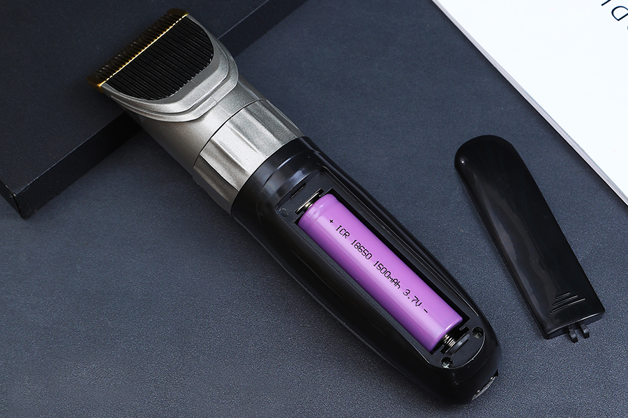 1200mAh Li-ion battery Professional Hair Clippers